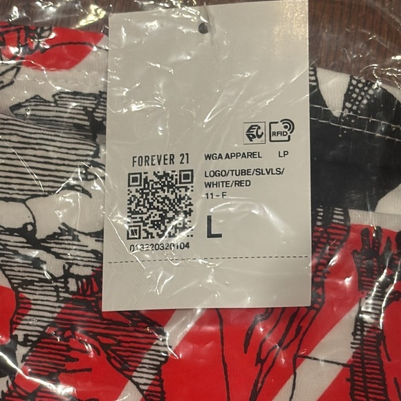 NWT! Large Tube Top NFL Chiefs Red and Black Graphic - Picture 5 of 8